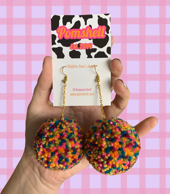 Pompom earrings